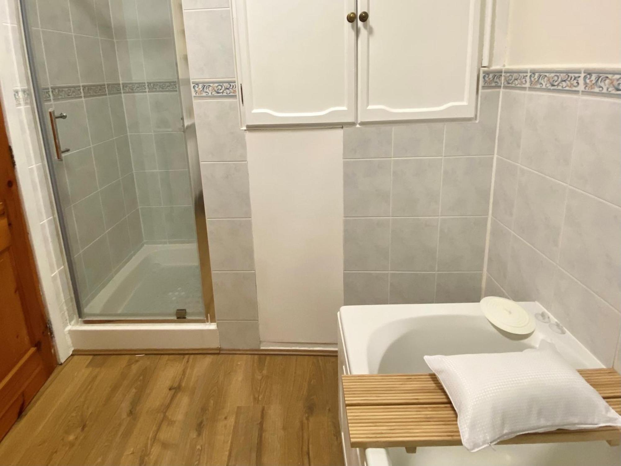 Bumblebee Cottage - Cosy Cottage In Area Of Outstanding Natural Beauty Hemel Hempstead Ngoại thất bức ảnh